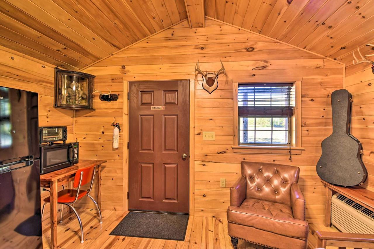 Rural Cabin Hideaway With Fire Pit And Mtn Views! Parsons Exterior foto